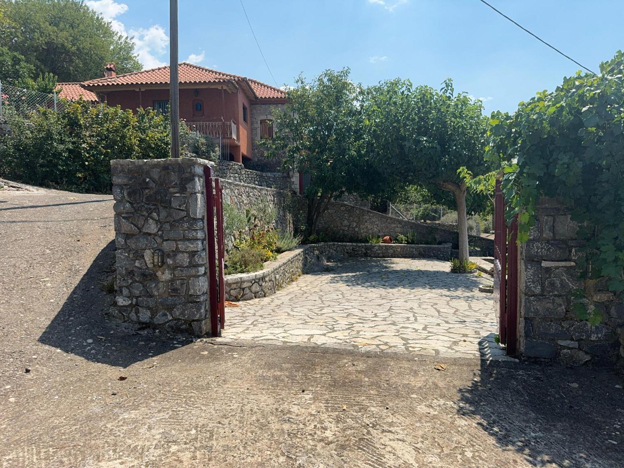 Terra Petra Villa At Psari Trikolonon Gortynia Psarion Exterior photo